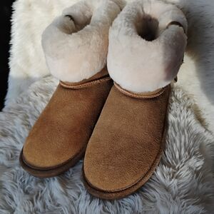 BearPaw Women's Chestnut Brown Suede Winter Boots with Cream Fur Cuff
